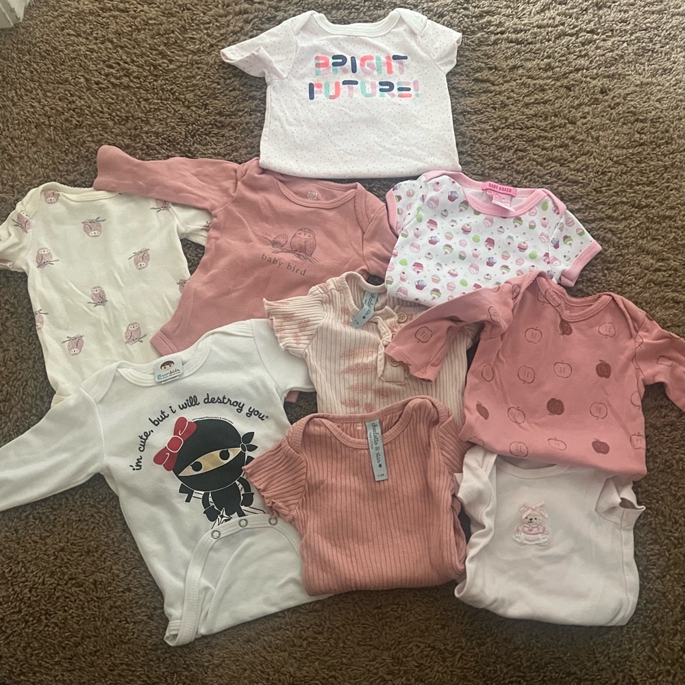 3-6 month onesies lot